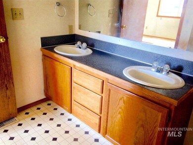 314 W Crestwood Dr, Nampa, ID 83686 - photo 7