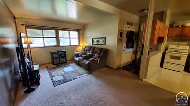 3628 SW 38th St, Topeka, KS 66610 - photo 3