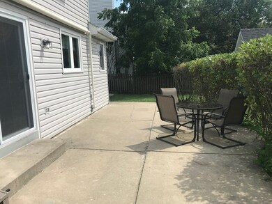 897 Wellington Cir, Aurora, IL 60506 - photo 6