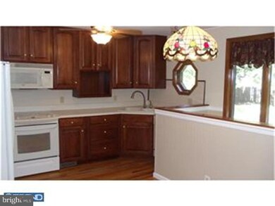 13 Evergreen Rd, Mount Laurel, NJ 08054 - photo 4