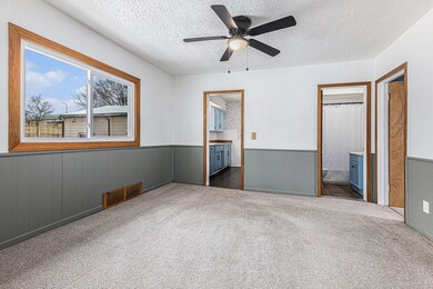 660 Greenlawn St, Ypsilanti, MI 48198 - photo 7