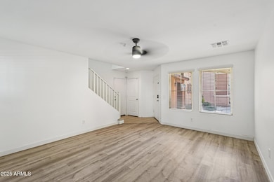 5-web-or-mls-W Pipestone Pl-S2507-005