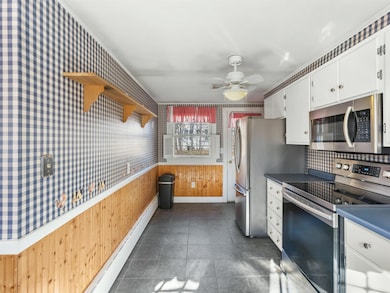 31 Ashland St, Nashua, NH 03064 - photo 6