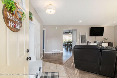 1335 Maycroft Rd, Lansing, MI 48917 - photo 4