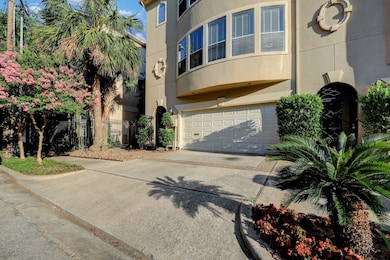 1977 Indiana St, Houston, TX 77019 - photo 3