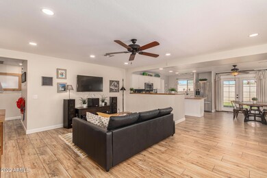 Wood plank tile