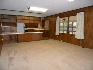 310 Hillcrest St, Manchester, TN 37355 - photo 3