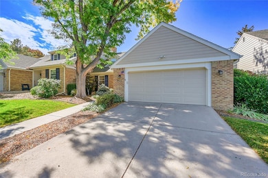 7111 S Poplar Ct, Centennial, CO 80112 - photo 2