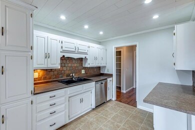 5012 Hays Dr, Columbia, TN 38401 - photo 7