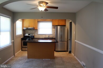 1511 Jutewood Ave, Hyattsville, MD 20785 - photo 3