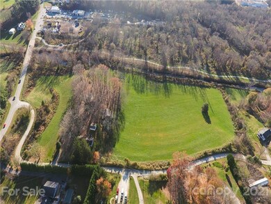 153 Queen St, Hendersonville, NC 28792 - photo 6