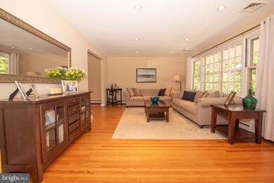 1 E Glen Cir, Media, PA 19063 - photo 6