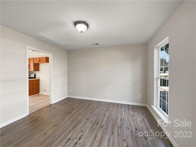 2232 Ballingarry Dr, Statesville, NC 28625 - photo 3