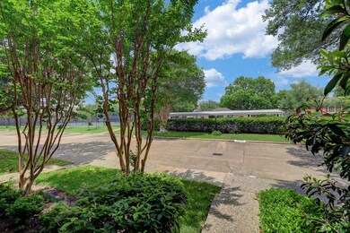 1643 W Sam Houston Pkwy S, Houston, TX 77042 - photo 3