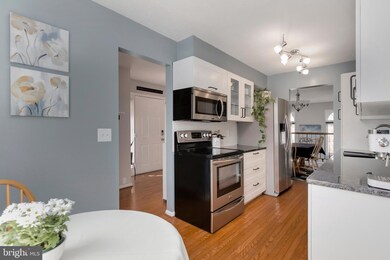 13957 Big Yankee Ln, Centreville, VA 20121 - photo 5