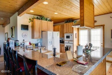Kitchen with eating bar