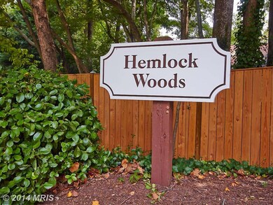 9966 Hemlock Woods Ln, Burke, VA 22015 - photo 2