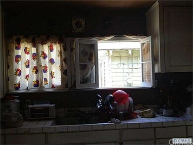 FRONT UNIT KITCHEN