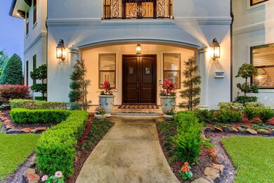 1502 Hewitt Dr, Houston, TX 77018 - photo 2