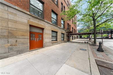 Apartment 92 Water Street unit 305, Cleveland, OH 44113 - photo 2