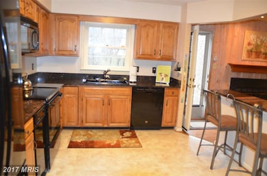 10822 Brewer House Rd, Rockville, MD 20852 - photo 6