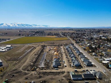 2410 Dorchester Ave, Burley, ID 83318 - photo 4