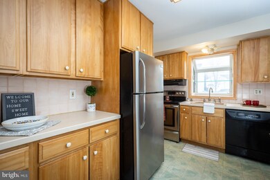 19 Myers Rd, Newark, DE 19713 - photo 2