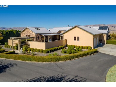 2717 E 14th St, the Dalles, OR 97058 - photo 3