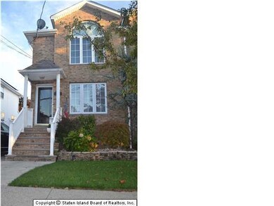 262 Malvine Ave, Staten Island, NY 10309 - photo 2