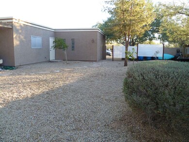 Side yrd. -dog run area