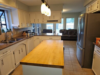 3415 Palm Desert Ln, Missouri City, TX 77459 - photo 7