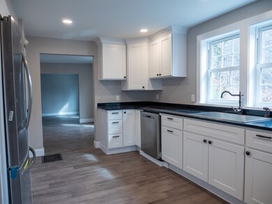 282 Ethan Allen Pkwy unit 1, Burlington, VT 05408 - photo 3