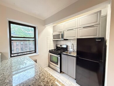 216-05 48th Ave unit 3A, Bayside, NY 11364 - photo 3