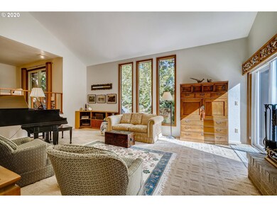 Living Room-Vaulted Ceilings
