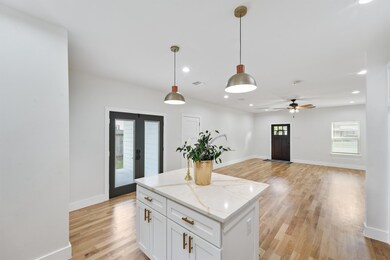 3810 Cosby St, Houston, TX 77021 - photo 7