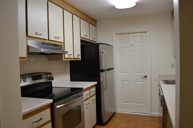 45 Dogwood Dr unit U301, Nashua, NH 03062 - photo 5