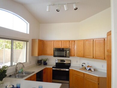 Kitchen (2)
