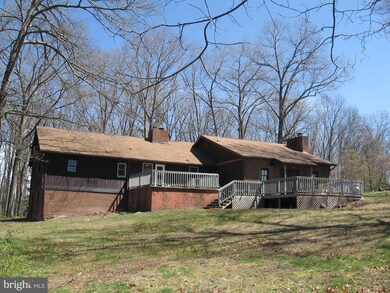 922 Poole Rd, Hedgesville, WV 25427 - photo 6