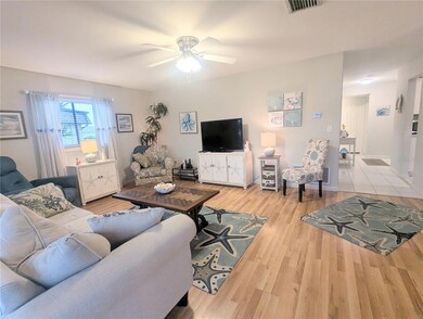 1720 Lakeside Dr unit 1716-B, Venice, FL 34293 - photo 5