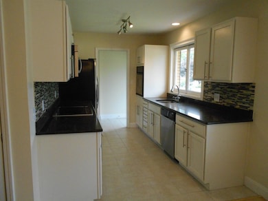 108 Meadowlark Ln, La Porte, IN 46350 - photo 5