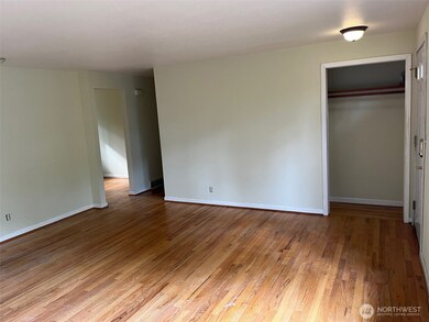 16603 SE 16th St, Bellevue, WA 98008 - photo 4