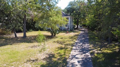 611 Thornton Rd, Houston, TX 77018 - photo 3