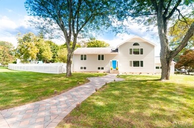 2 Clive Hills Rd, Edison, NJ 08820 - photo 2