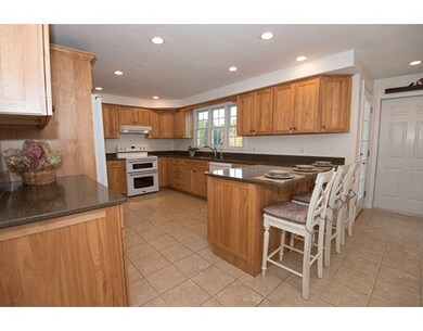 9 Pond Ln, Charlton, MA 01507 - photo 4
