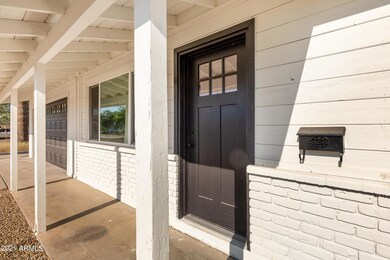 2423 N 69th St-4