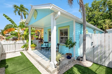 321 JULIA ST WEB-5