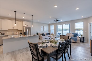 290 Plaza Beach Dr unit 4D, Camdenton, MO 65020 - photo 3