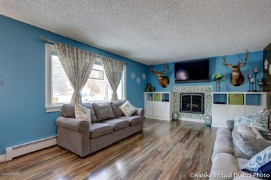 Natural Light & Bright Living Room