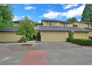 585 Wimbledon Ct, Eugene, OR 97401 - photo 2