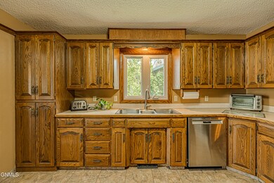 1314RidgeviewLn_00003